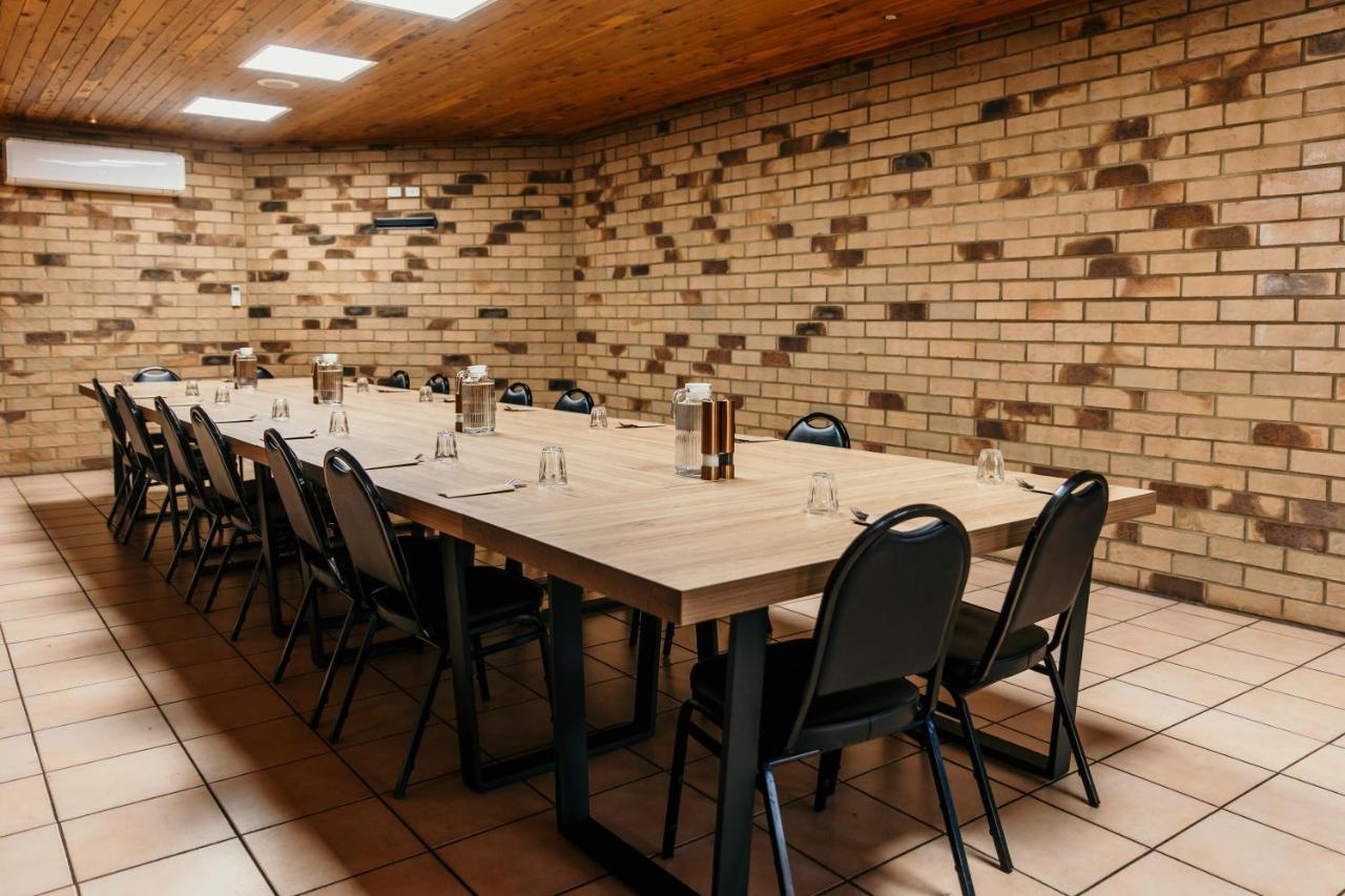 Abacus Motel Маунт-Айза Екстер'єр фото