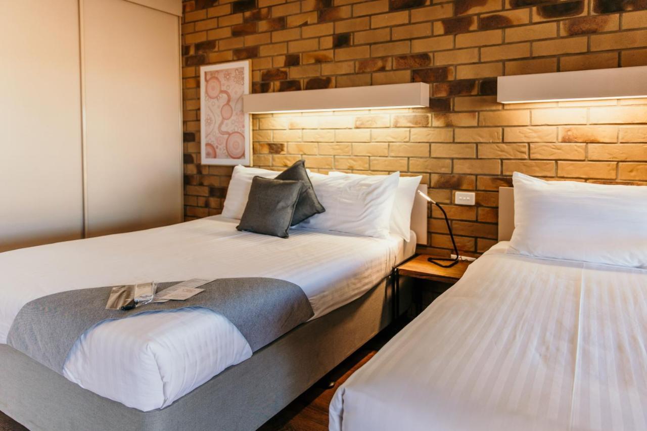Abacus Motel Маунт-Айза Екстер'єр фото