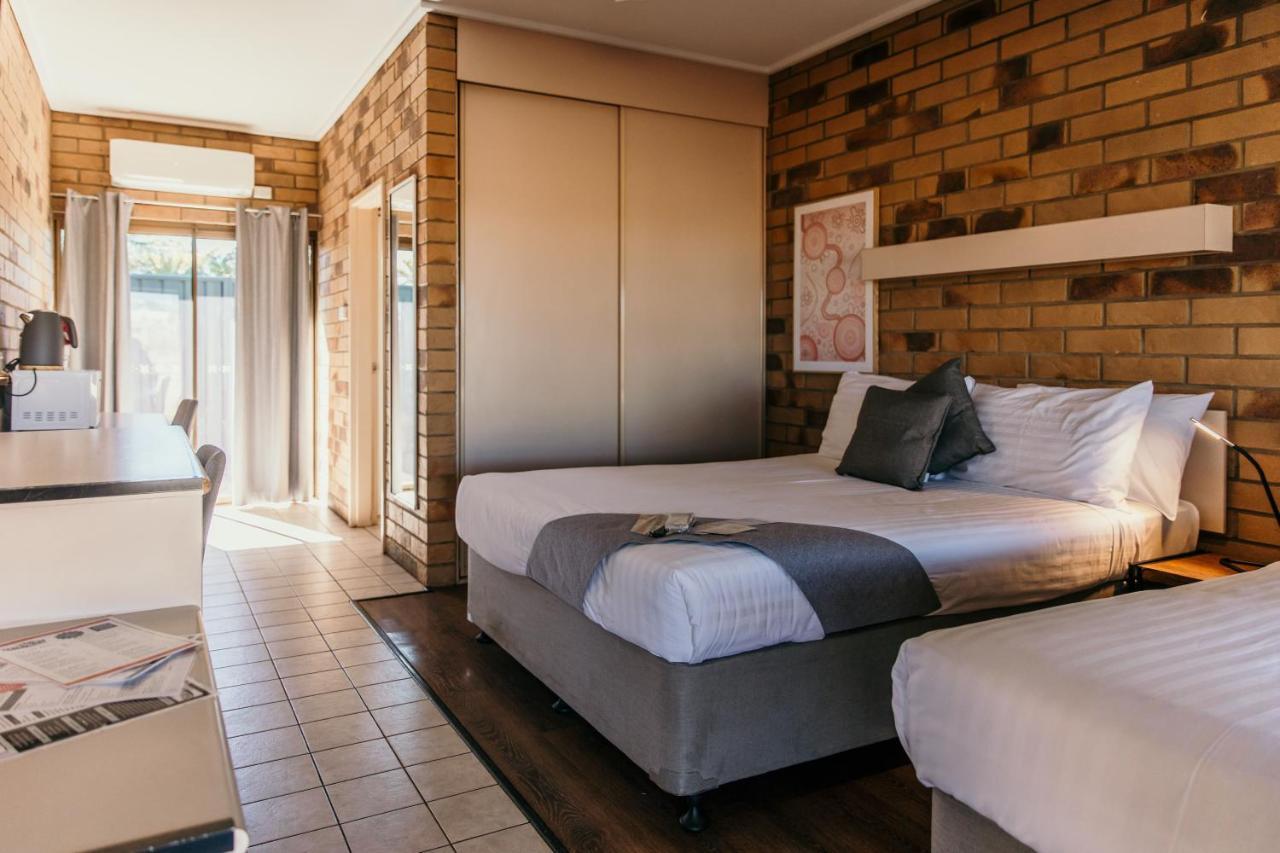 Abacus Motel Маунт-Айза Екстер'єр фото